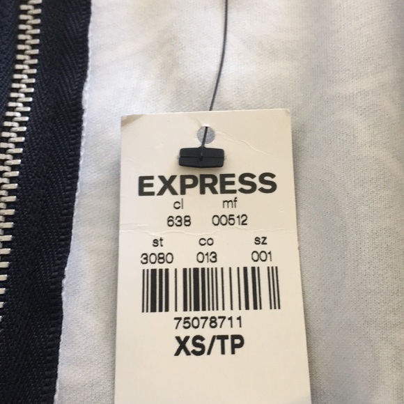 Paisley express polyester crop top - Picture 3 of 3